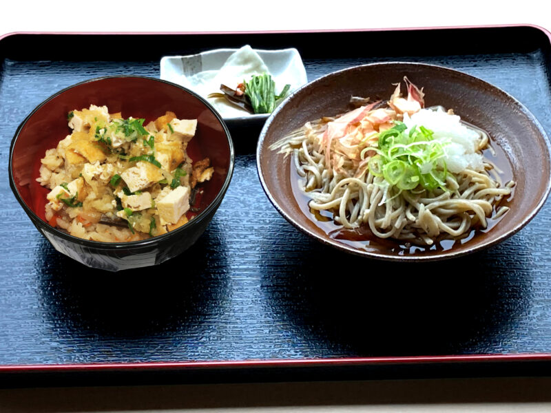 揚げご飯 越前おろし蕎麦セット